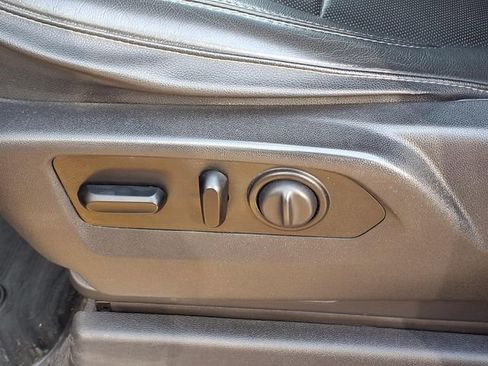 Used 2019 Chevrolet Silverado 1500 LTZ w/ LTZ Premium Package image 4