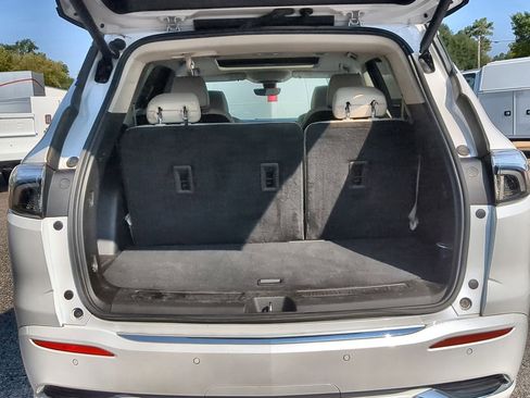 Used 2023 Buick Enclave Avenir w/ Avenir Technology Package image 27