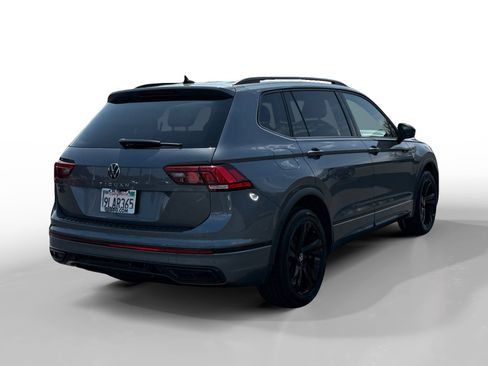 Used 2023 Volkswagen Tiguan SE R-Line FWD image 5