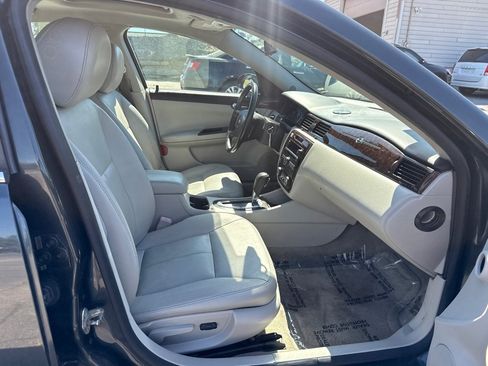 Used 2013 Chevrolet Impala LTZ FWD image 12