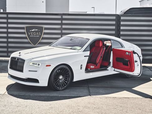 Used 2018 Rolls-Royce Wraith RWD image 6