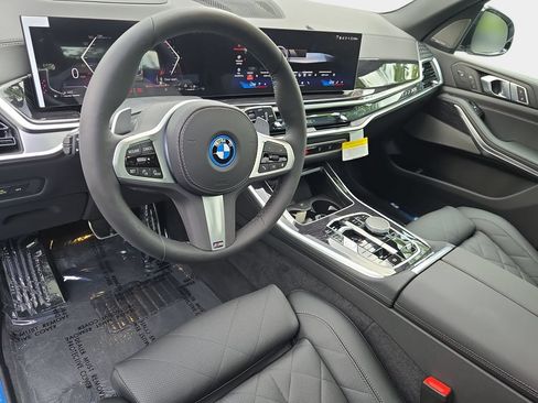 New 2026 BMW X5 xDrive50e w/ M Sport Package AWD/4WD image 16
