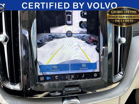Used 2025 Volvo XC60 B5 Ultra AWD/4WD image 29