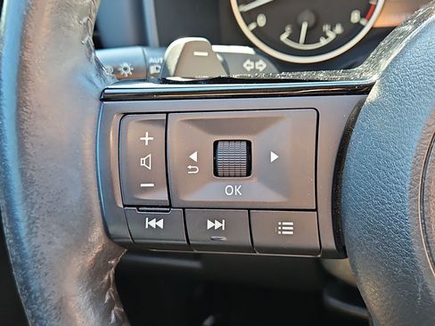 Used 2021 Nissan Rogue SL w/ Premium Package FWD image 17