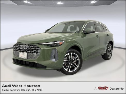 Used 2025 Audi Q5 Premium w/ Convenience Package AWD/4WD image 1