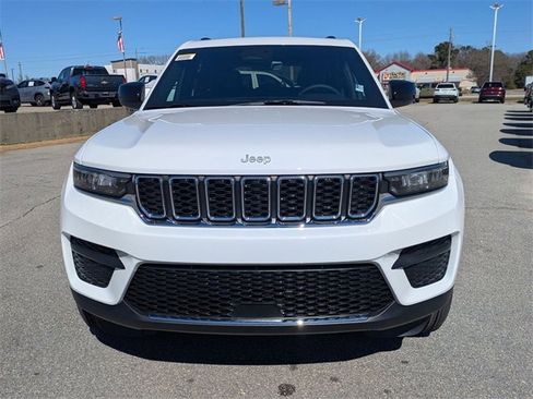 New 2026 Jeep Grand Cherokee Laredo X image 8