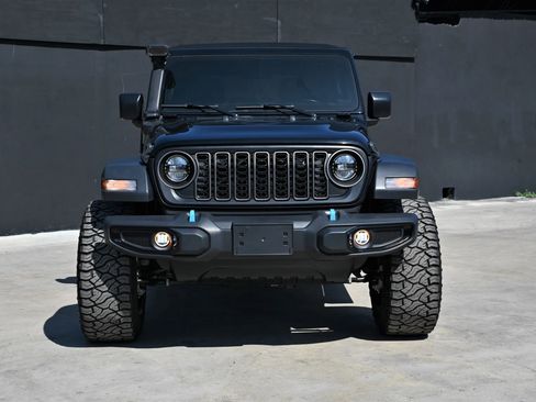 Used 2020 Jeep Wrangler Unlimited Sport AWD/4WD image 4