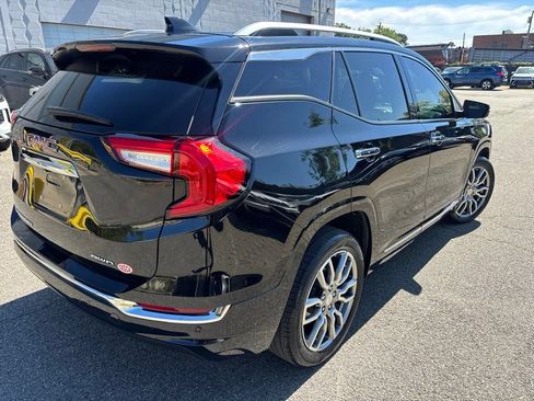 Used 2023 GMC Terrain Denali w/ Denali Premium Package AWD/4WD image 6