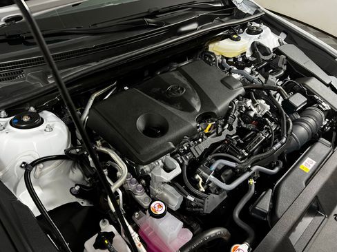 Certified 2025 Toyota Camry SE image 10