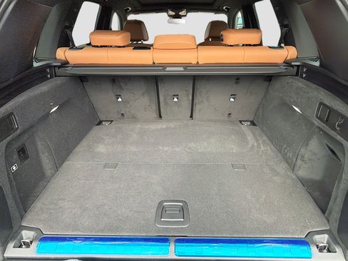New 2026 BMW X5 xDrive50e image 11