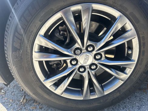 Used 2021 Cadillac XT5 Premium Luxury image 8