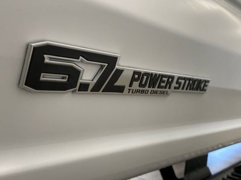 New 2025 Ford F550 4x4 SuperCab Super Duty image 9