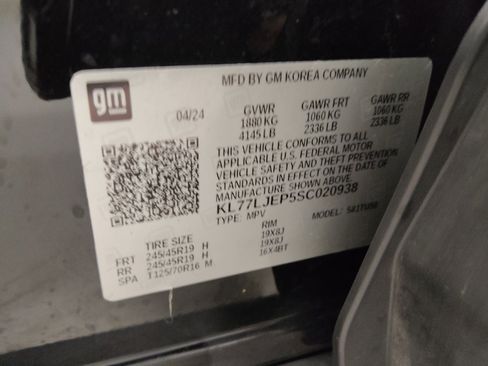 Used 2025 Chevrolet Trax RS w/ Driver Confidence Package FWD image 33