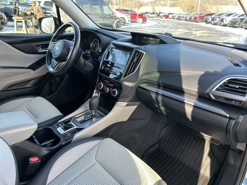 Used 2023 Subaru Forester Premium image 15