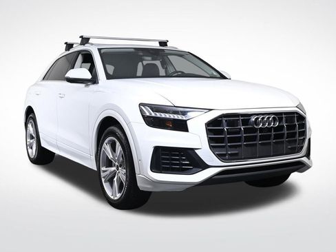 Used 2023 Audi Q8 Premium w/ Convenience Package AWD/4WD image 7