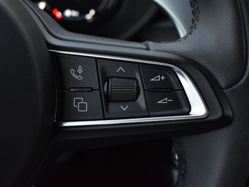 Used 2024 Dodge Hornet R/T image 26