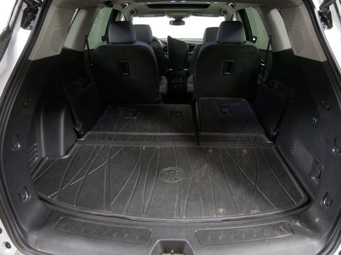 Used 2021 Buick Enclave Premium w/ Sun and Sites Package image 6