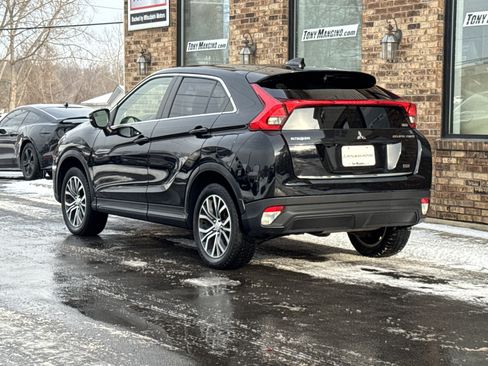 Used 2018 Mitsubishi Eclipse Cross LE image 3