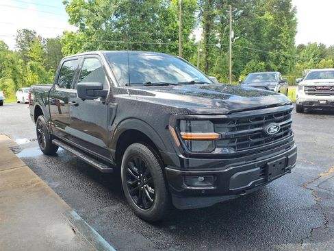 Used 2025 Ford F150 XLT w/ Equipment Group 303A High AWD/4WD image 3