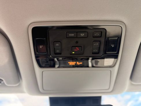 Used 2026 Toyota Grand Highlander FWD image 27