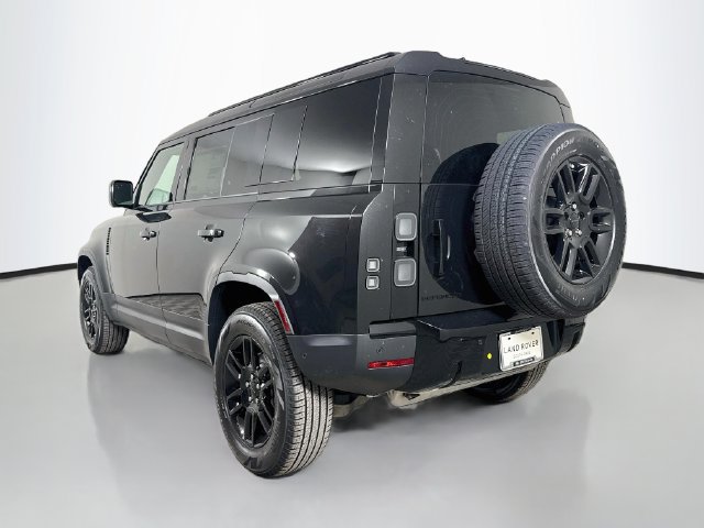 New 2026 Land Rover Defender 110 S AWD/4WD image 7