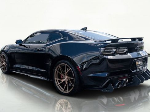 Used 2019 Chevrolet Camaro SS image 6