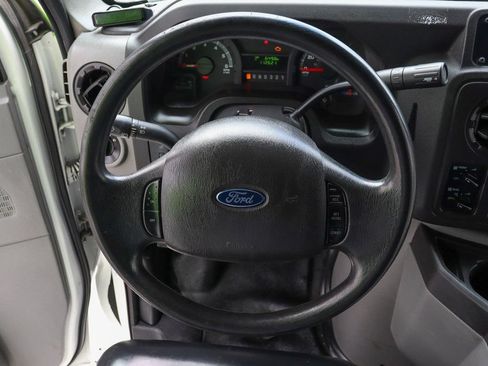 Used 2015 Ford E-450 and Econoline 450 Super Duty w/ Shuttle Bus Prep Package RWD image 19