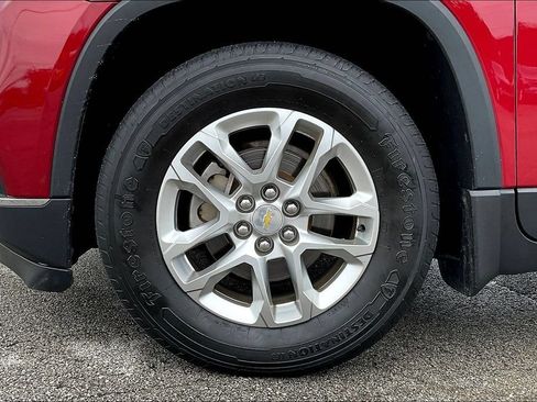 Used 2019 Chevrolet Traverse LT FWD image 29