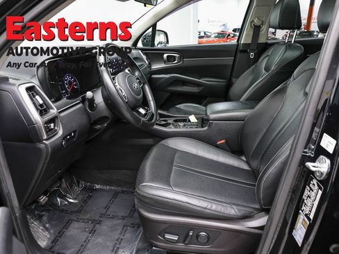 Used 2021 Kia Sorento S w/ Panoramic Sunroof Package AWD/4WD image 14