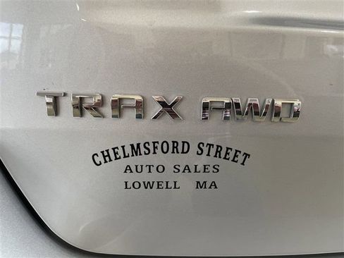 Used 2022 Chevrolet Trax LT w/ Driver Confidence Package AWD/4WD image 32