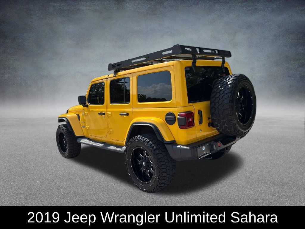 Used 2019 Jeep Wrangler Unlimited Sahara w/ Uconnect 4C Nav & Sound Group AWD/4WD image 3