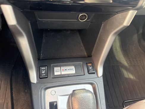 Used 2016 Subaru Forester 2.5i Limited image 18
