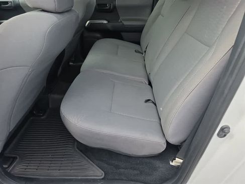 Used 2017 Toyota Tacoma SR5 w/ Tow Package AWD/4WD image 25