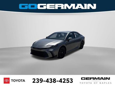 Used 2026 Toyota Camry SE FWD image 1