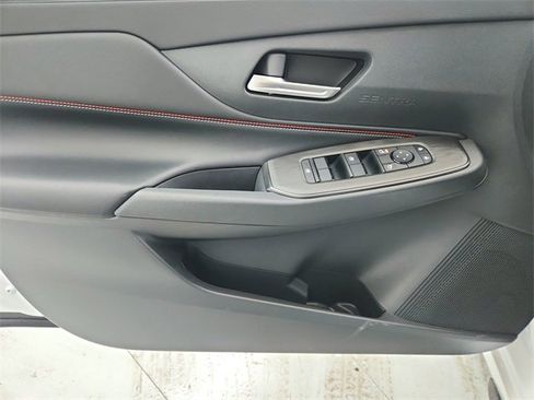 New 2026 Nissan Sentra SR w/ Floor Mat Package image 30