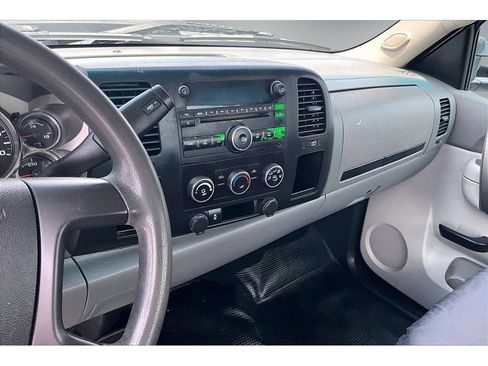 Used 2012 GMC Sierra 2500 W/T AWD/4WD image 9