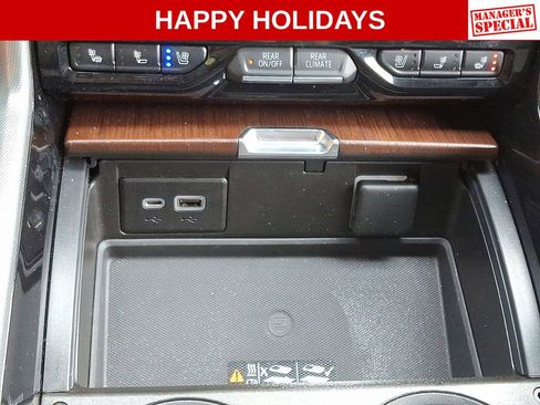 Used 2021 GMC Yukon Denali image 28