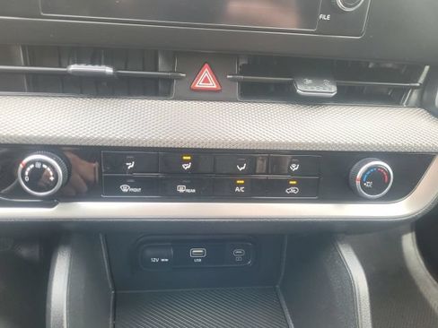 Certified 2025 Kia Sportage LX AWD/4WD image 26