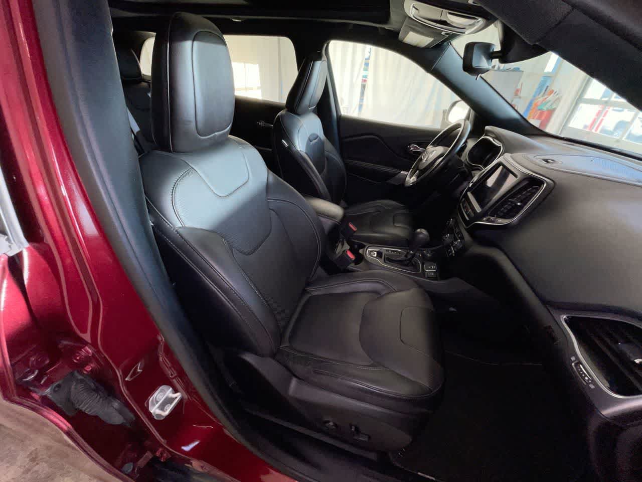 Used 2021 Jeep Cherokee Latitude Lux 80th Anniv w/ Quick Order Package 26U 80TH AWD/4WD image 25