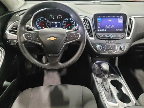 Used 2021 Chevrolet Malibu LS FWD image 22