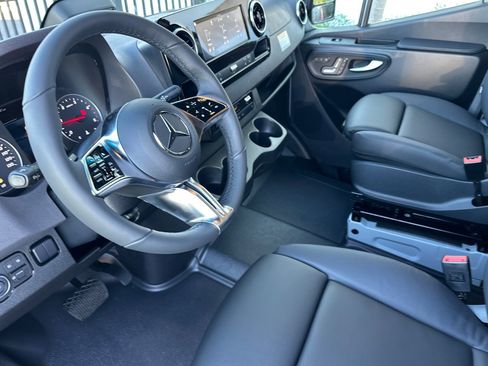 New 2026 Mercedes-Benz Sprinter 2500 image 10