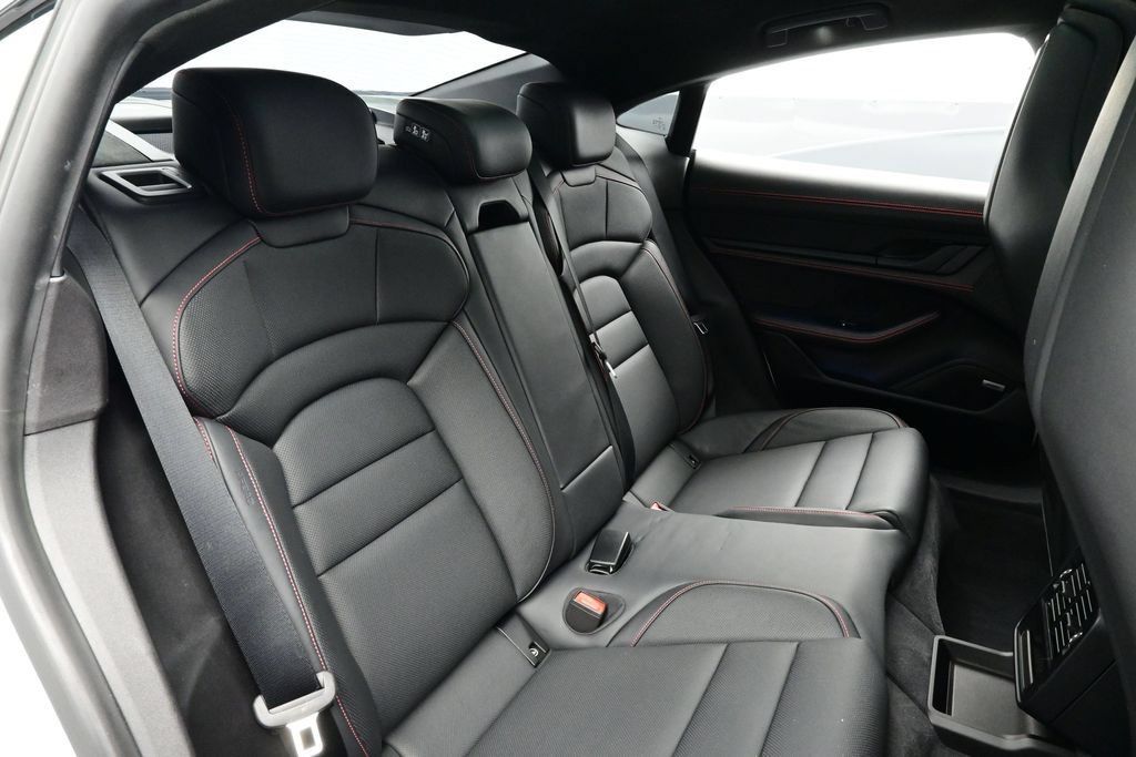 Certified 2024 Porsche Taycan GTS AWD/4WD image 15