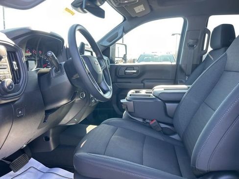 New 2026 Chevrolet Silverado 2500 Custom w/ Custom Value Package AWD/4WD image 15