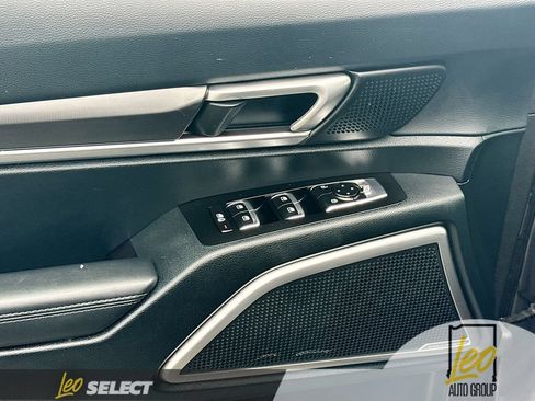 Used 2025 Kia Telluride S AWD/4WD image 21