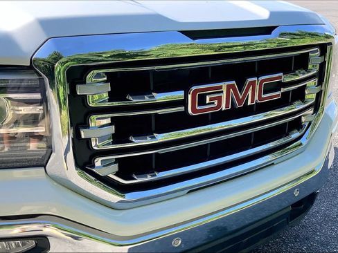 Used 2018 GMC Sierra 1500 SLT AWD/4WD image 28