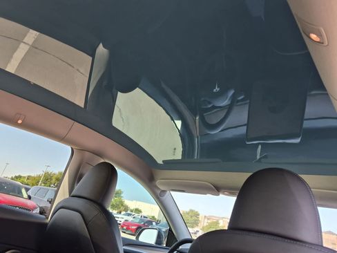Used 2023 Tesla Model Y Long Range AWD/4WD image 21