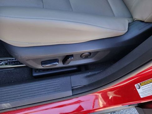 Used 2023 Nissan Rogue SV w/ SV Premium B Package image 14