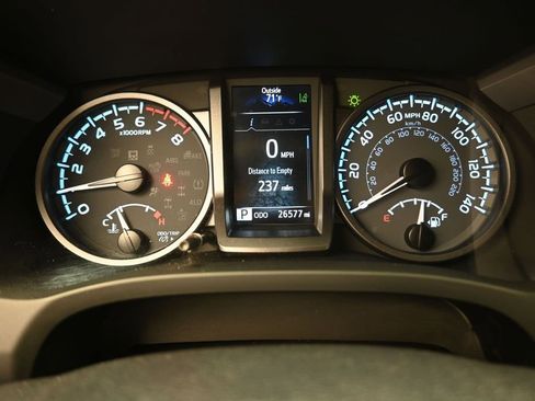 Used 2023 Toyota Tacoma TRD Off-Road w/ Technology Package AWD/4WD image 6