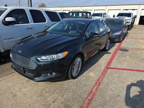 Used 2014 Ford Fusion SE w/ Equipment Group 202A image 1
