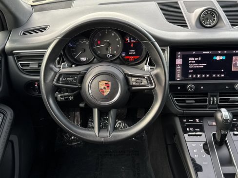 Used 2024 Porsche Macan AWD/4WD image 13
